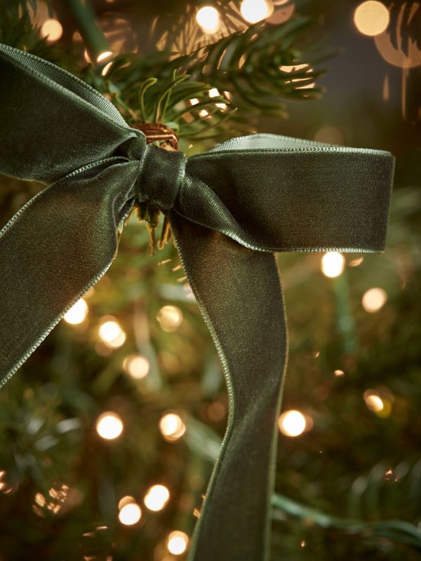 Set of 10 Velvet Bows with Twist Ties Olive Green 20cm