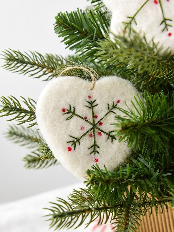 Felt Christmas Pendant Heart