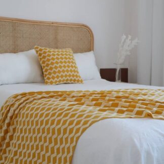 Knitted Zig Zag Throw Mustard Yellow & Ivory 230x130cm